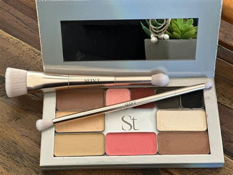 seint makeup palette.